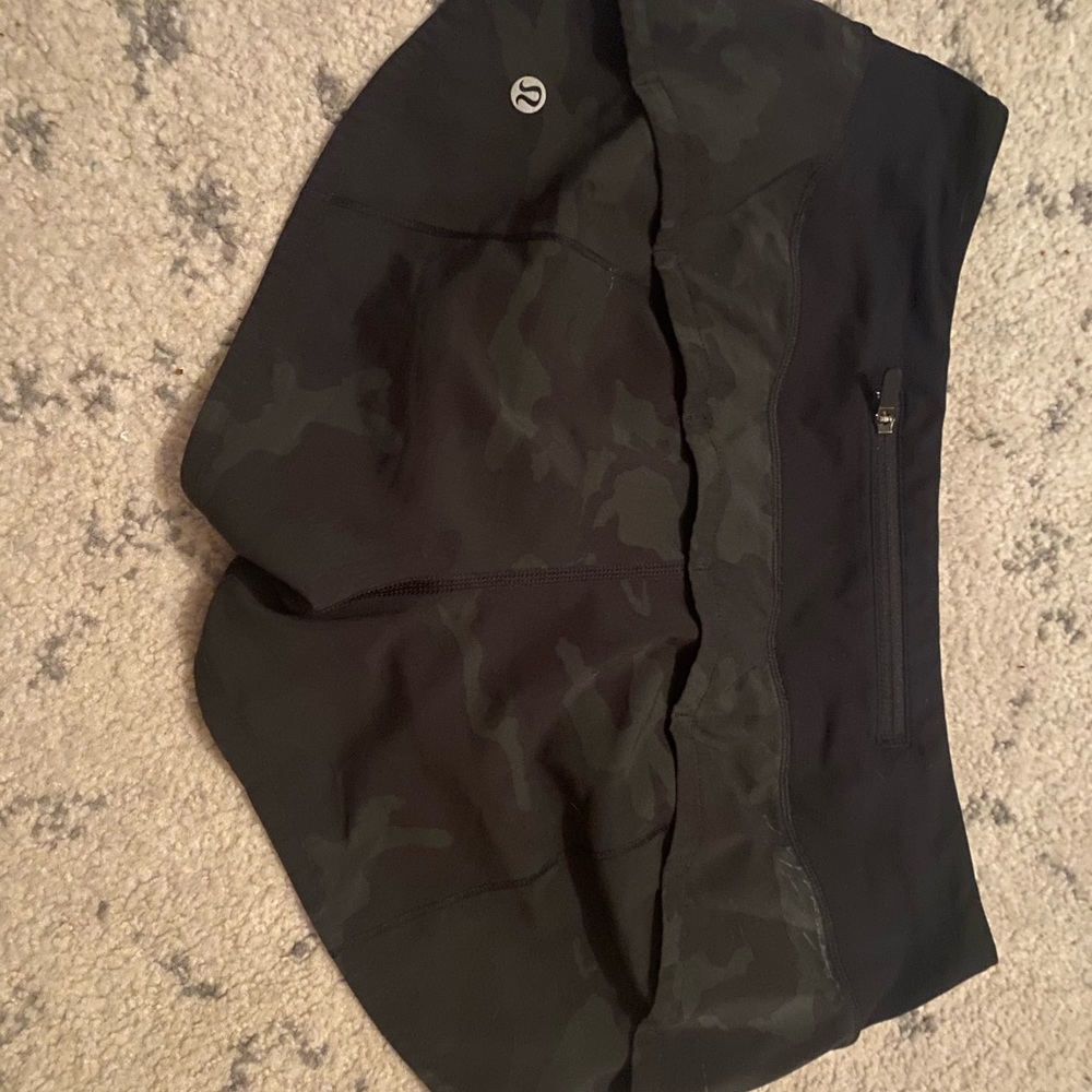 super cute camo lulu shorts